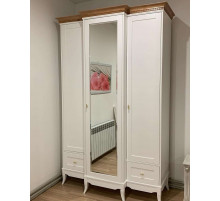 Трехстворчатый шкаф для одежды Римини MUR-118-03 с зеркалом Трехстворчатый шкаф для одежды Римини MUR-118-03 с зеркалом